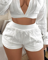 -White color
-Highwaisted 
-Front pockets
-Elastic waistband
-Two-piece set
DA008754 SHORT WHT 